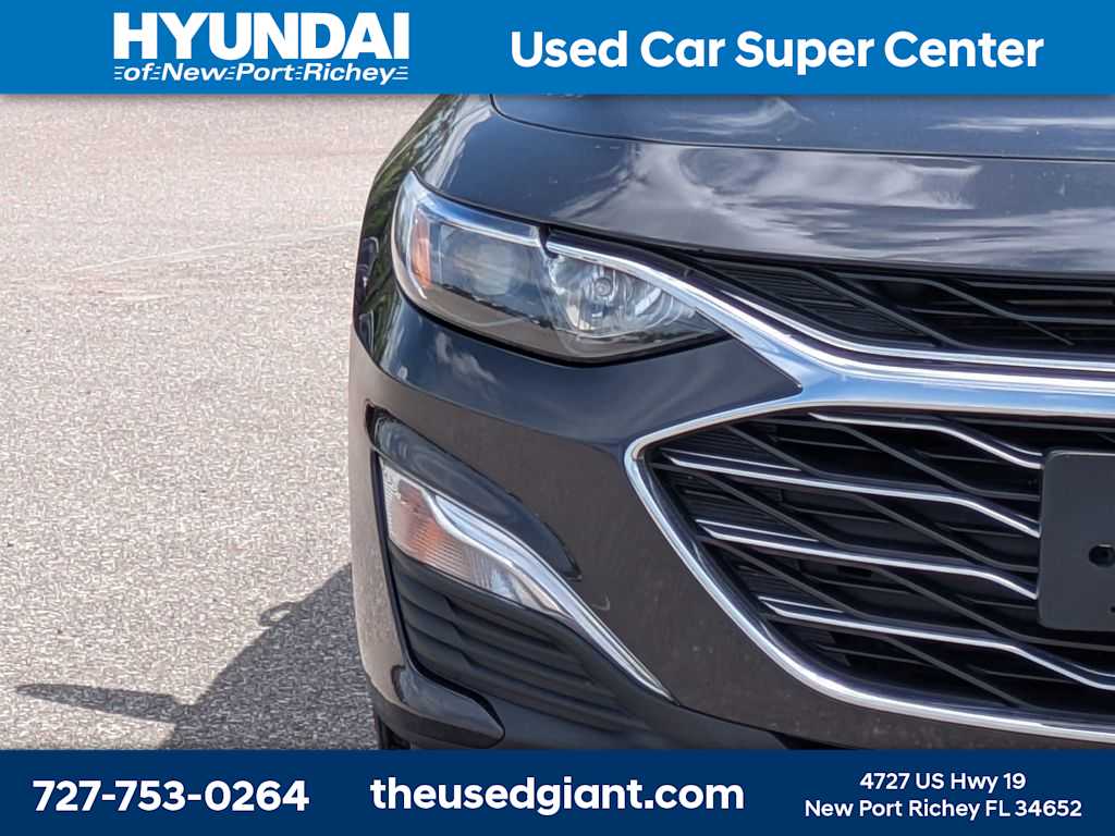 Thumbnail: 2022 Chevrolet Malibu - 9