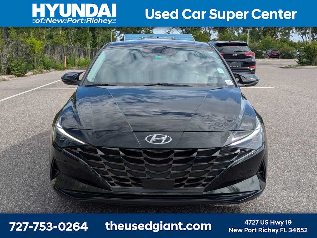 Thumbnail: 2023 Hyundai Elantra - 8