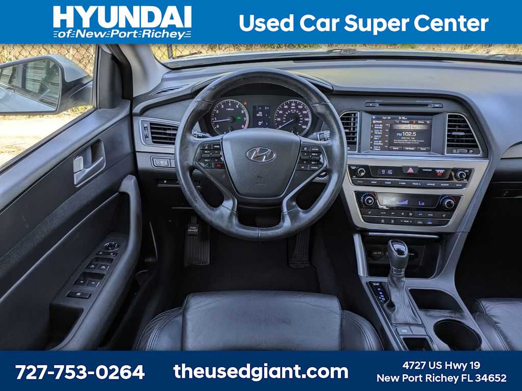 Thumbnail: 2016 Hyundai Sonata - 17