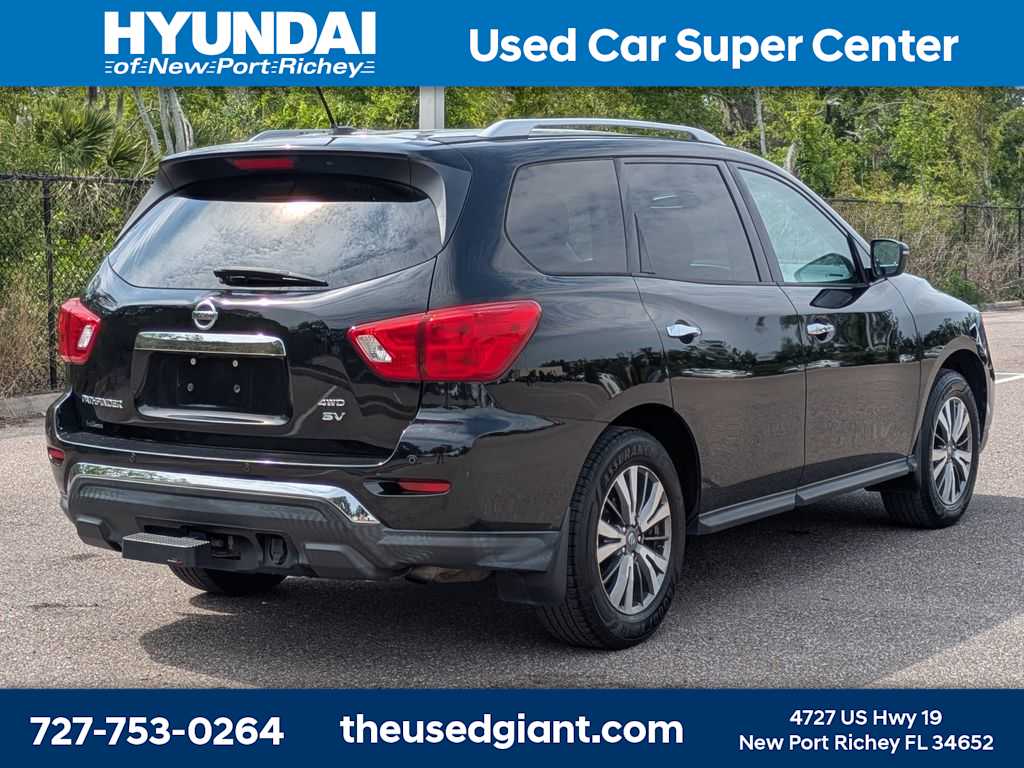 Thumbnail: 2018 Nissan Pathfinder - 5