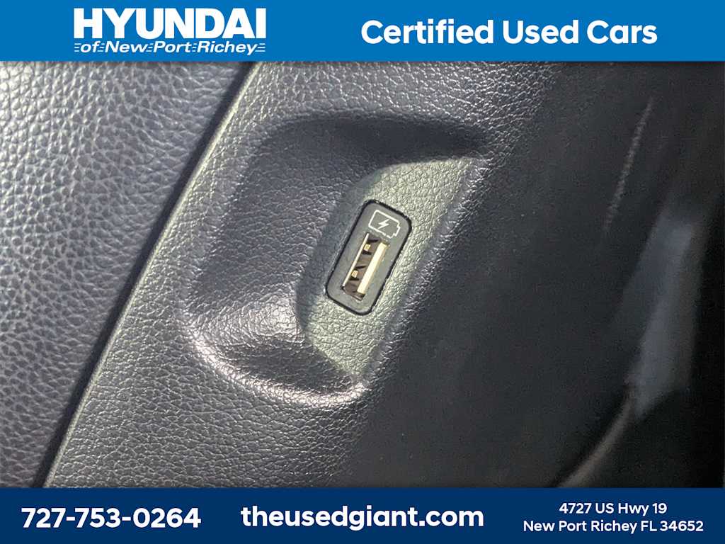 Thumbnail: 2021 Hyundai Palisade - 16