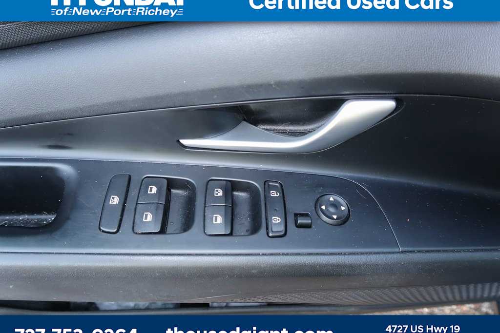 Thumbnail: 2021 Hyundai Elantra - 9
