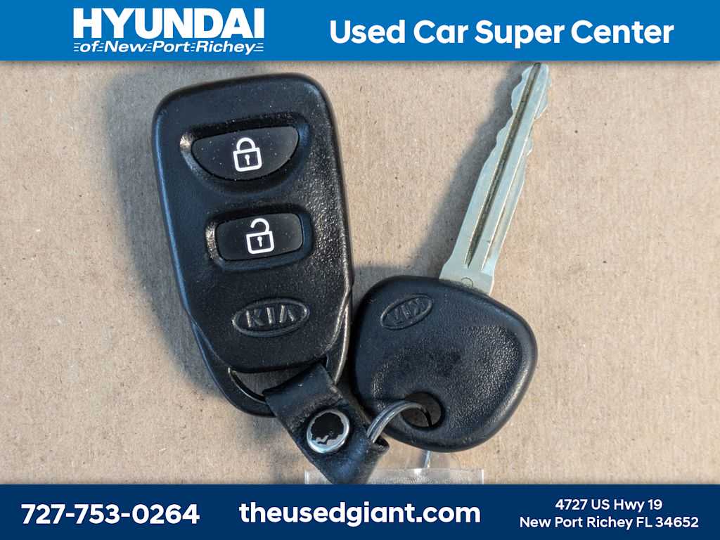 Thumbnail: 2011 Kia Sportage - 33