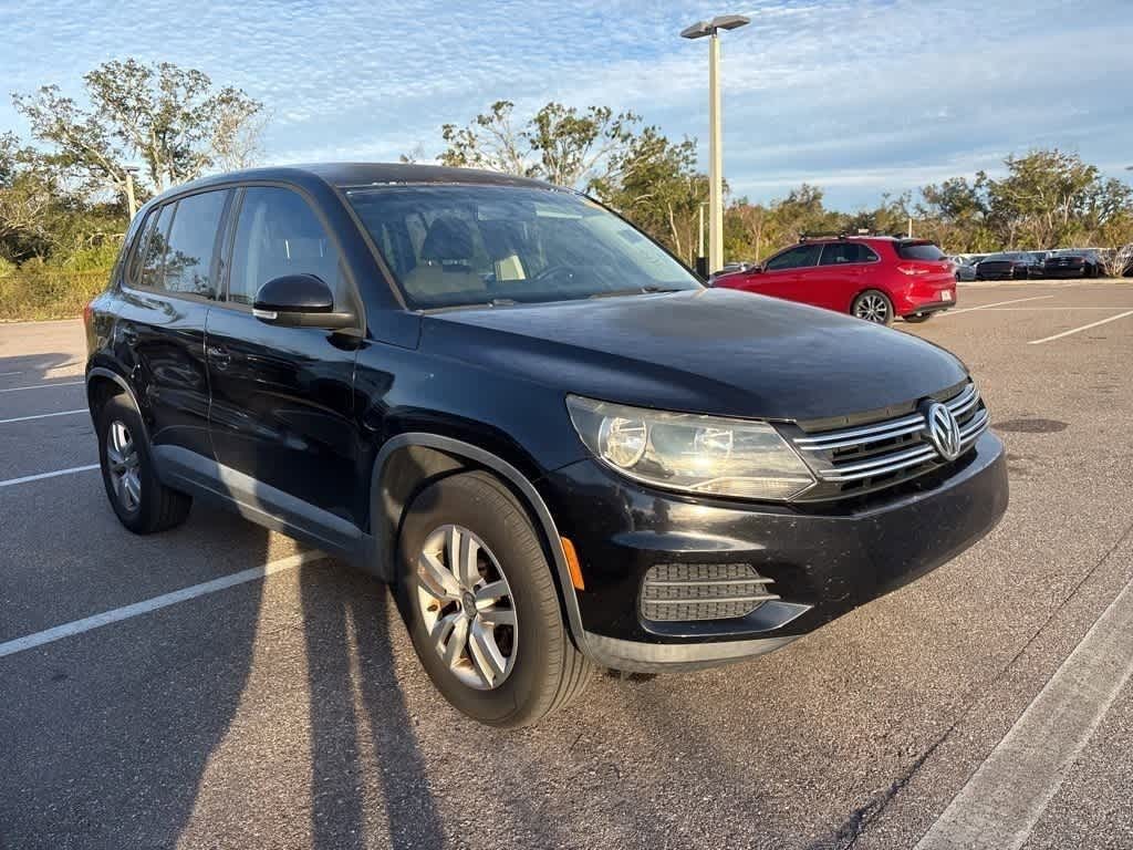 Thumbnail: 2013 Volkswagen Tiguan - 4
