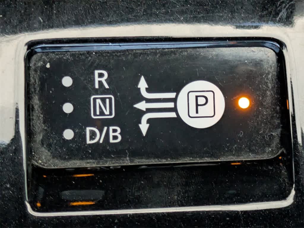 Thumbnail: 2018 Nissan Leaf - 27