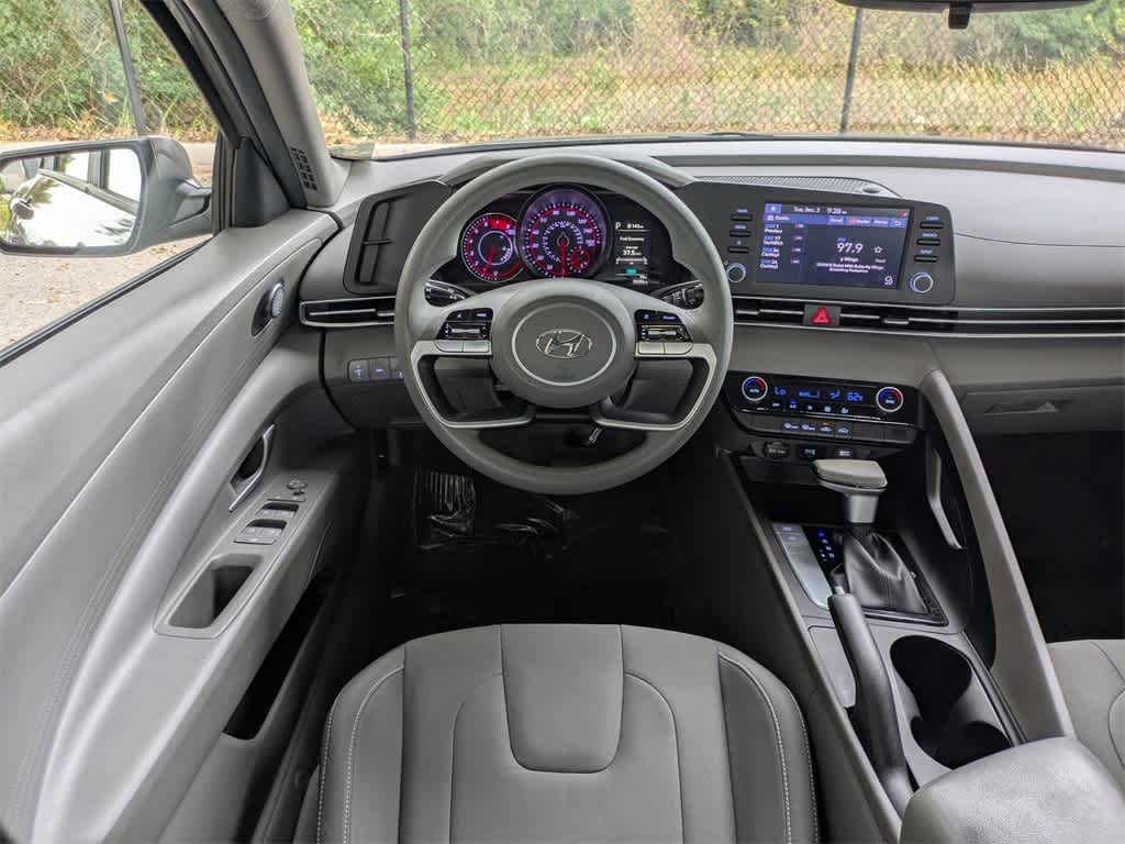 Thumbnail: 2023 Hyundai Elantra - 15