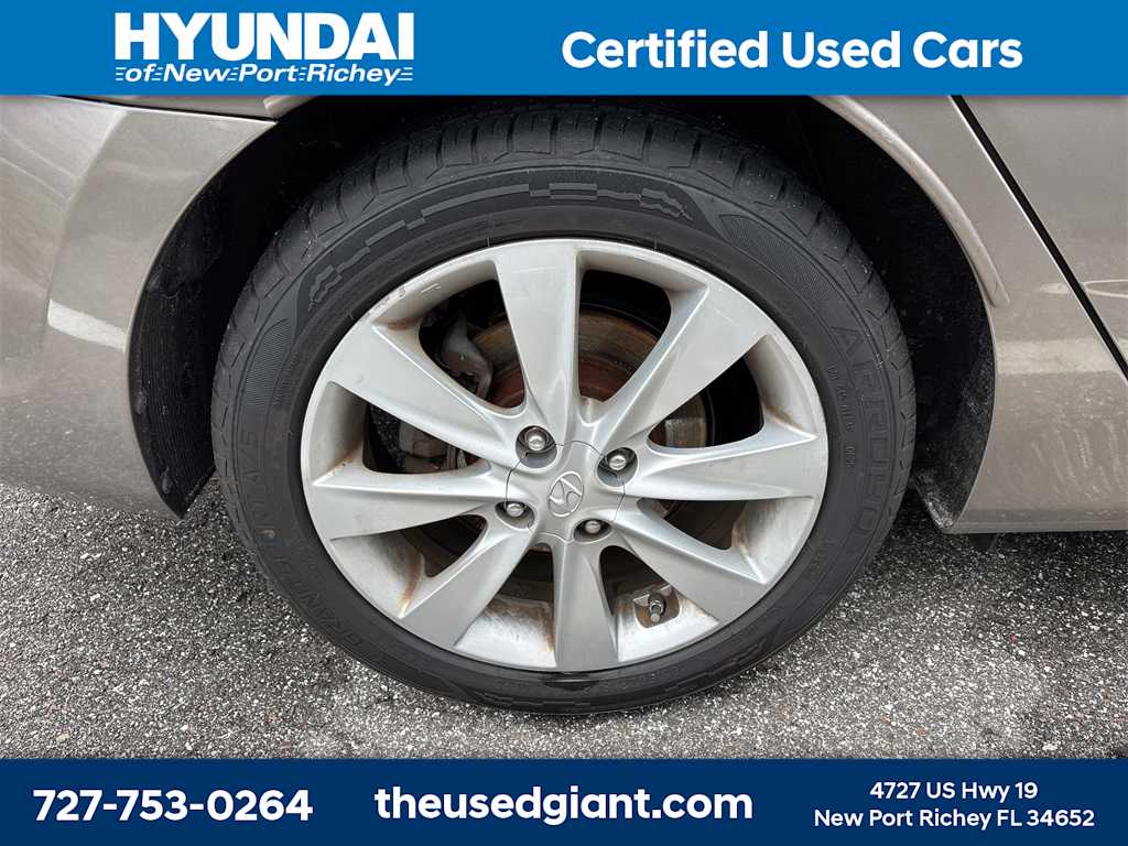 Thumbnail: 2014 Hyundai Accent - 5