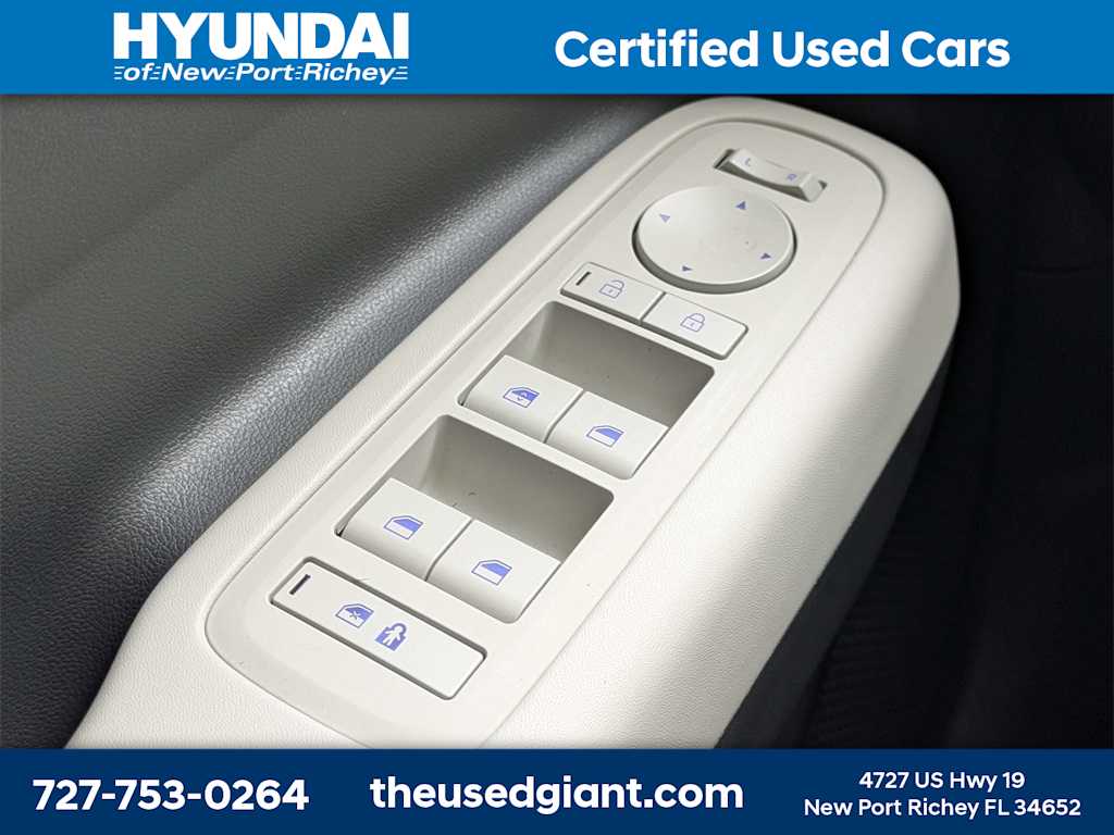 Thumbnail: 2025 Hyundai Santa Fe - 31