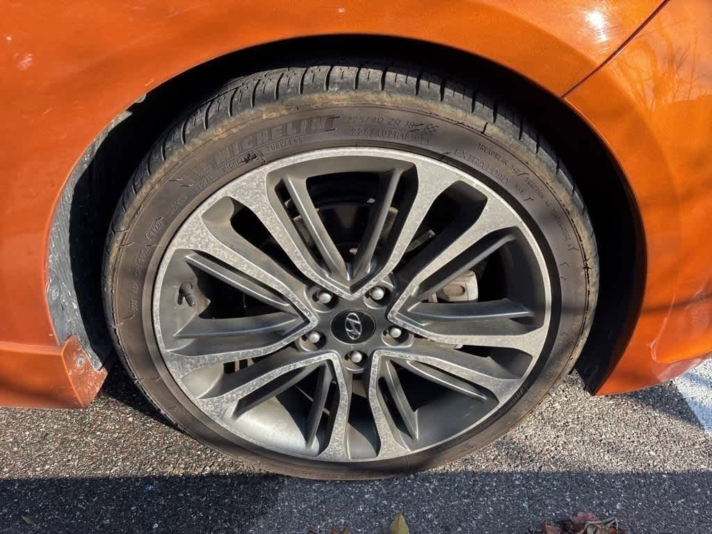 Thumbnail: 2016 Hyundai Veloster - 6