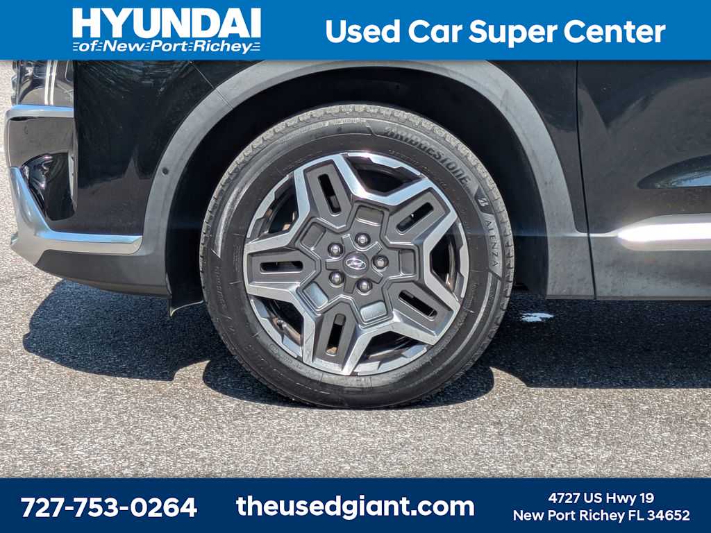 Thumbnail: 2023 Hyundai Santa Fe - 10