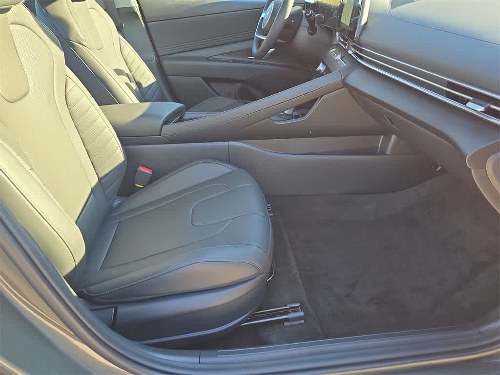 Thumbnail: 2026 Hyundai Elantra - 22