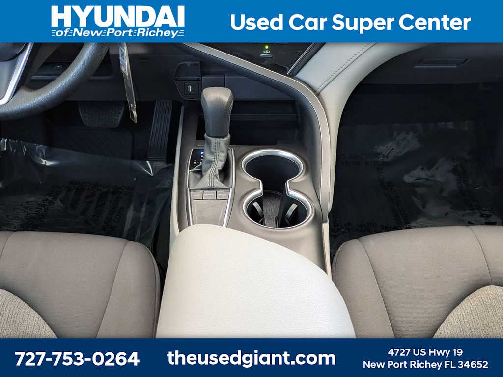 Thumbnail: 2022 Toyota Camry - 20