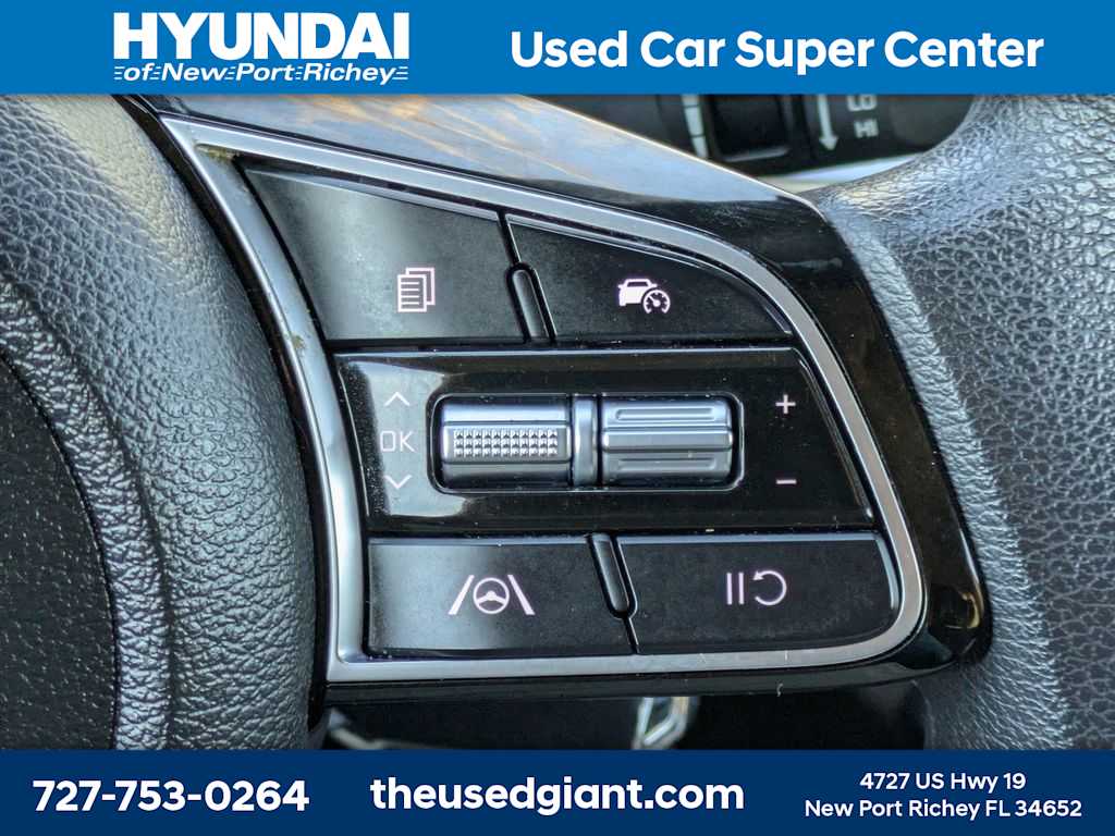 Thumbnail: 2024 Kia Forte - 25