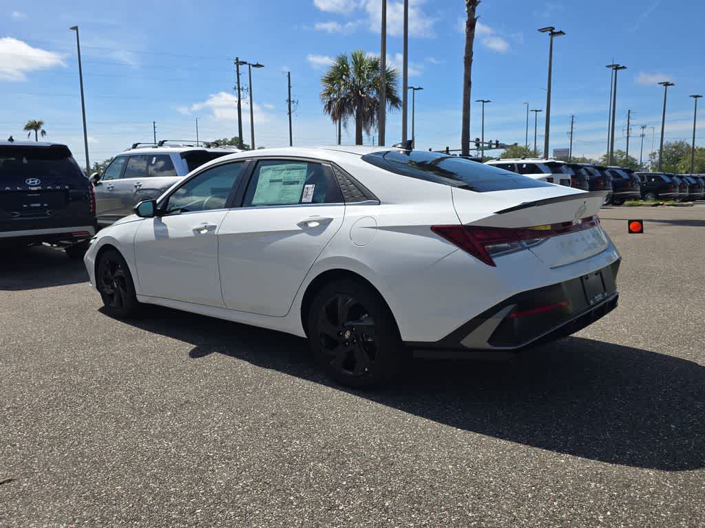 Thumbnail: 2026 Hyundai Elantra - 4