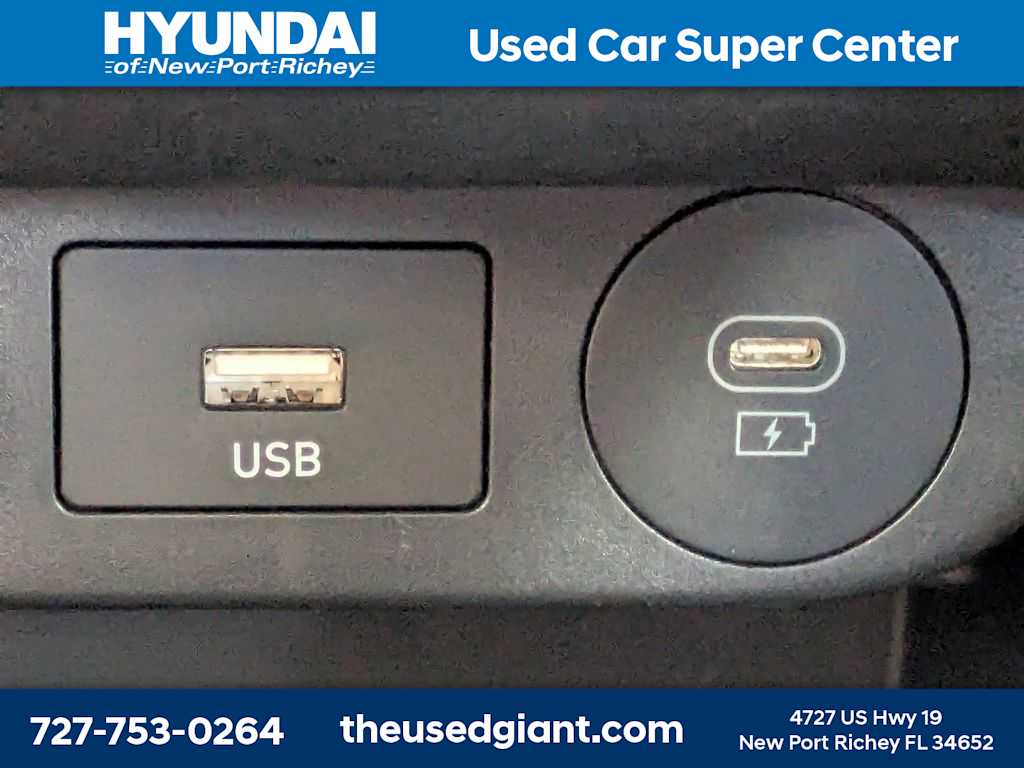 Thumbnail: 2025 Hyundai Elantra - 21