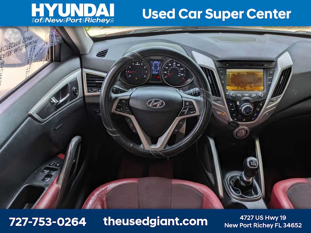 Thumbnail: 2012 Hyundai Veloster - 16