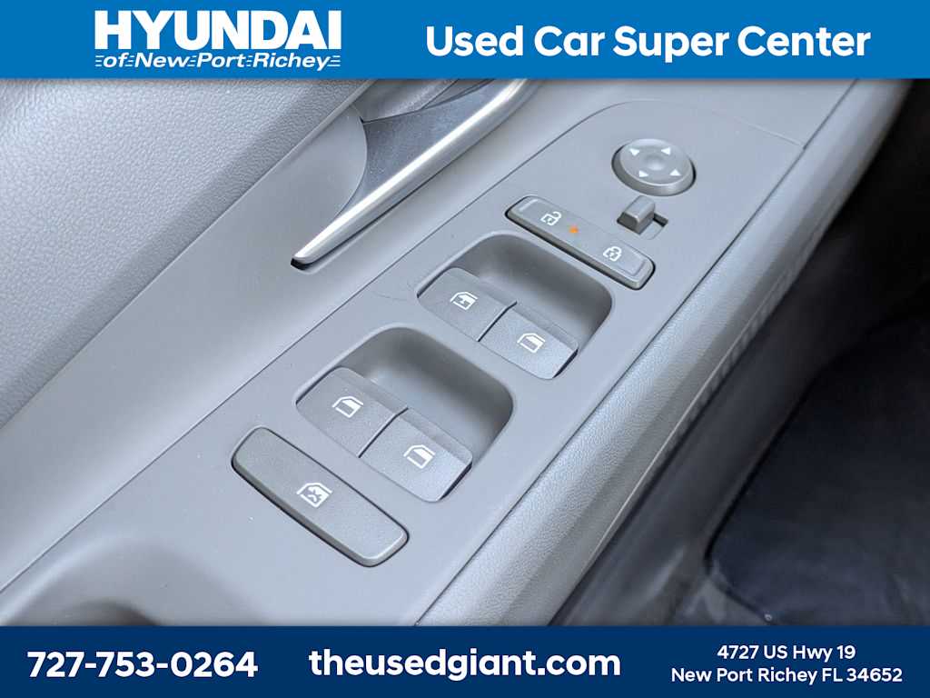 Thumbnail: 2025 Hyundai Elantra - 24