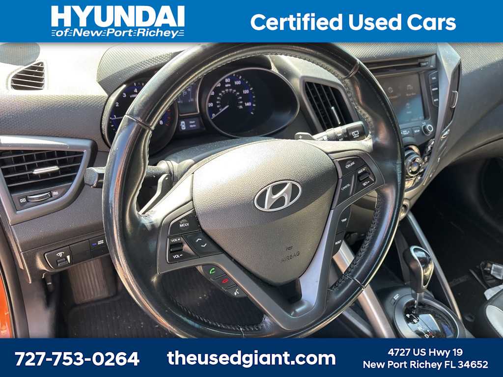 Thumbnail: 2015 Hyundai Veloster - 11