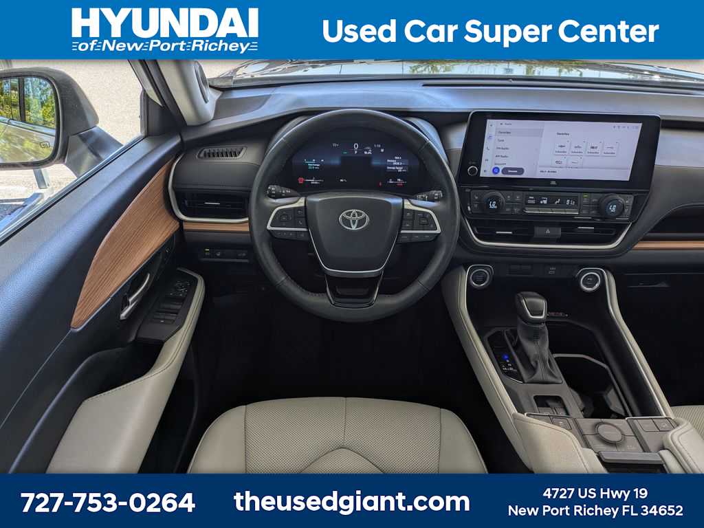 Thumbnail: 2024 Toyota Grand Highlander - 23