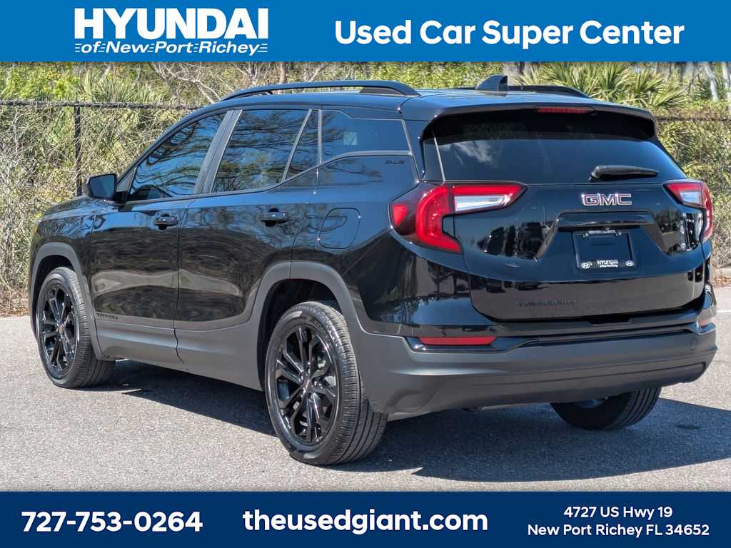 Thumbnail: 2022 GMC Terrain - 3