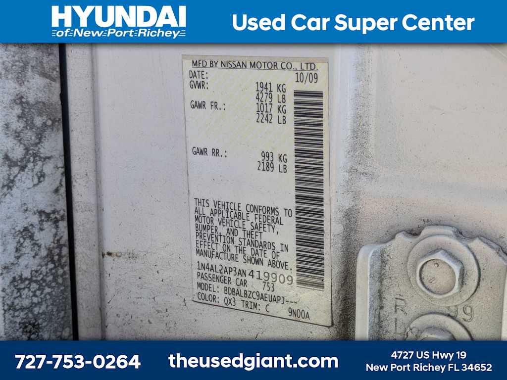 Thumbnail: 2010 Nissan Altima - 11