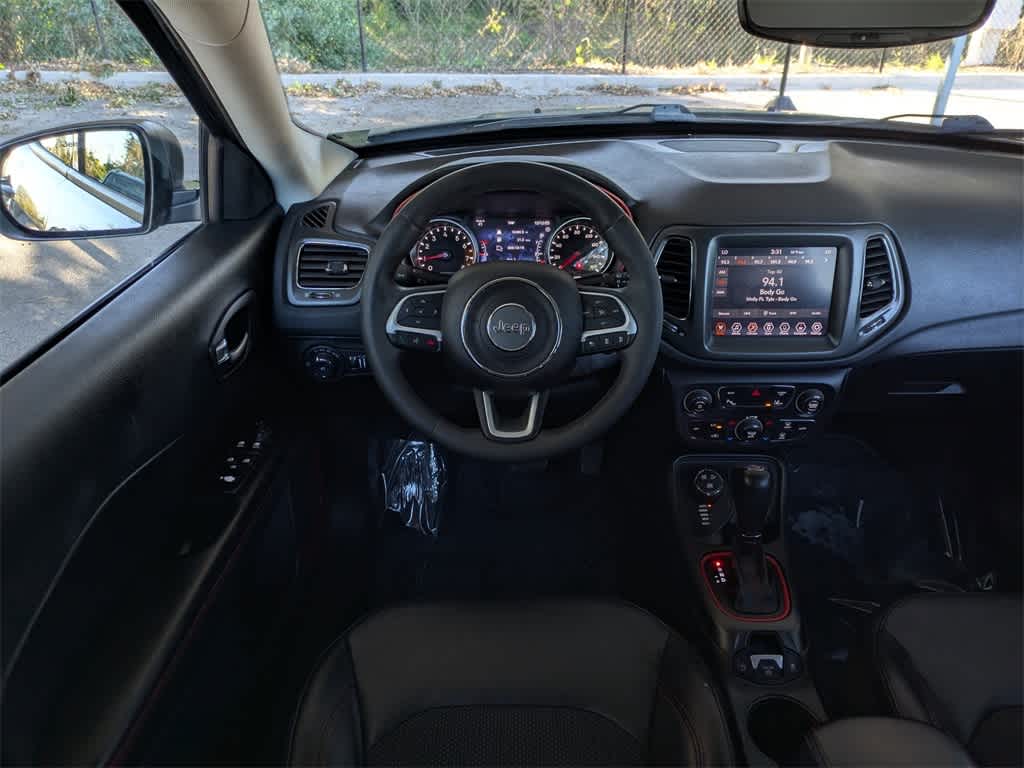 Thumbnail: 2021 Jeep Compass - 21