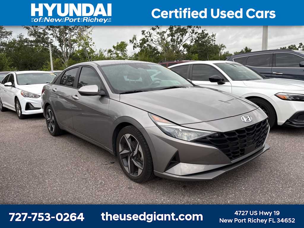 Thumbnail: 2023 Hyundai Elantra - 4
