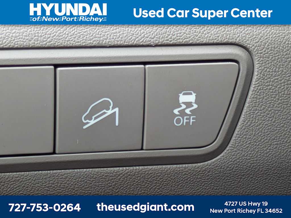 Thumbnail: 2015 Hyundai Tucson - 29