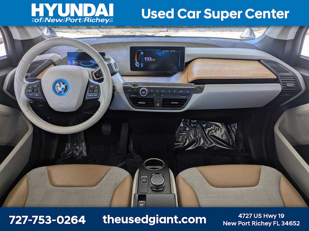 Thumbnail: 2015 BMW i3 - 17