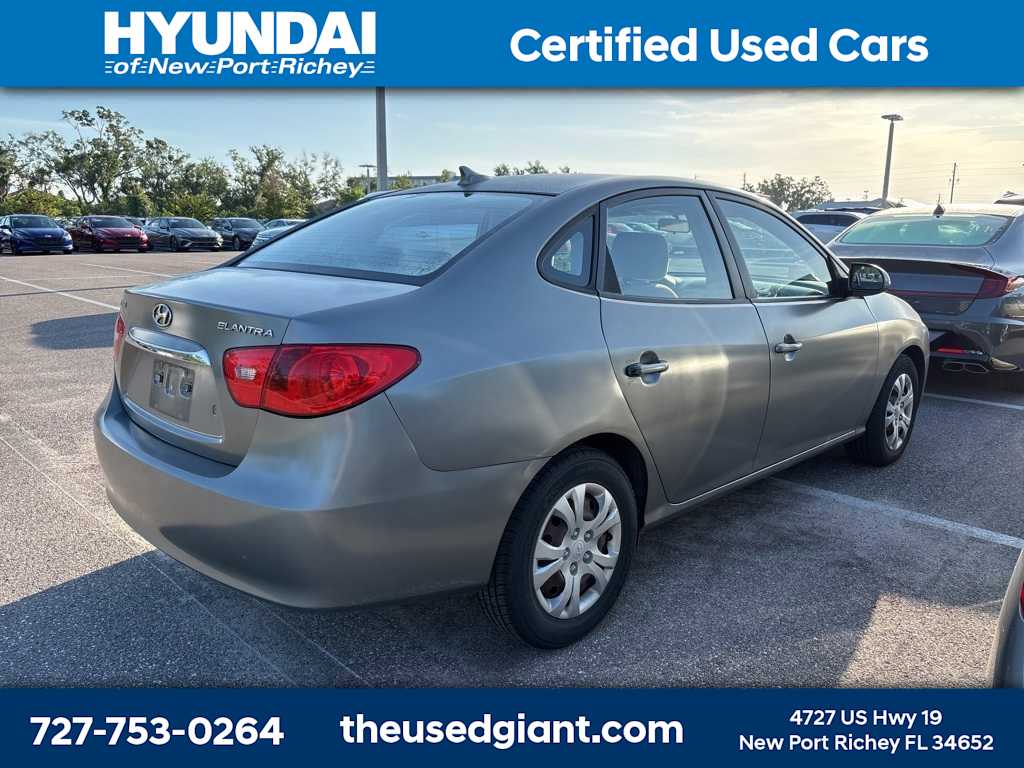 Thumbnail: 2010 Hyundai Elantra - 3