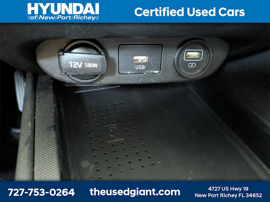 Thumbnail: 2022 Hyundai Elantra - 21