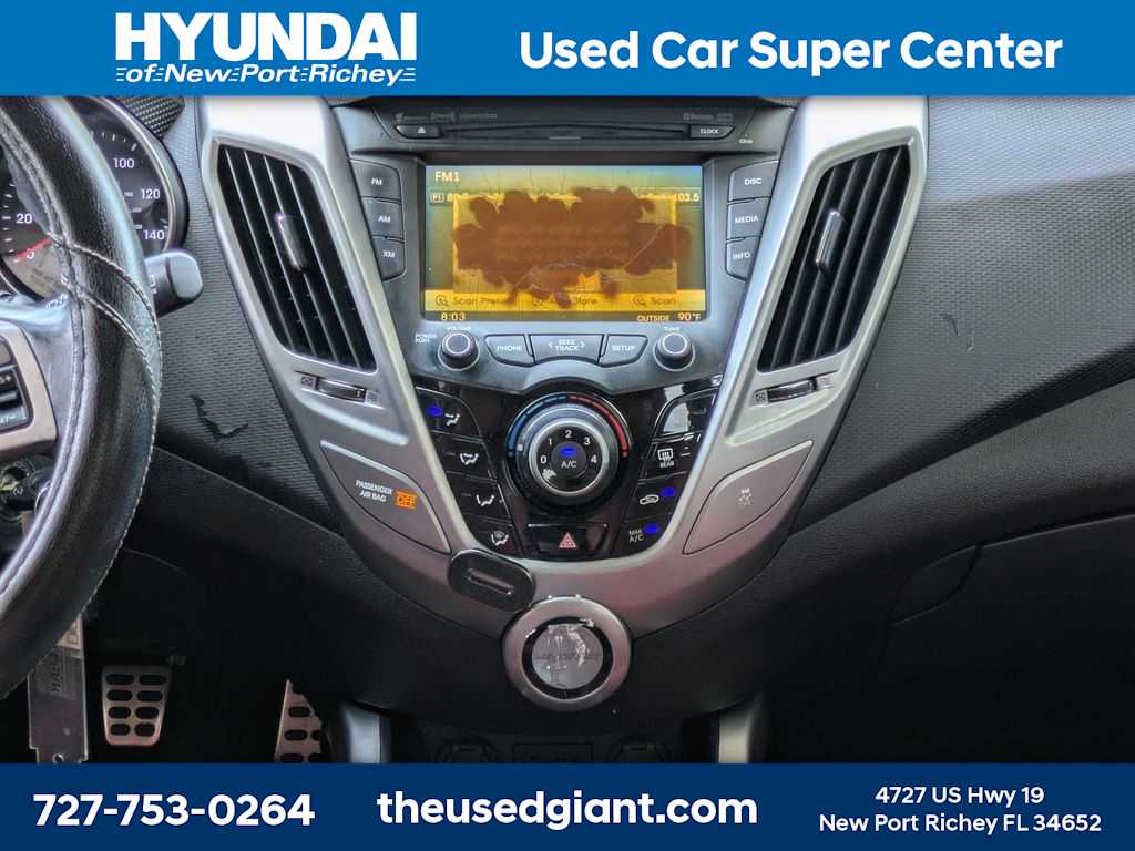 Thumbnail: 2012 Hyundai Veloster - 18