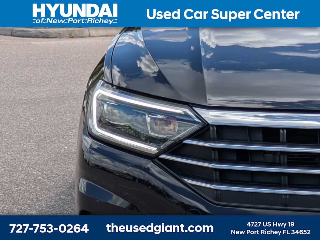 Thumbnail: 2019 Volkswagen Jetta - 9