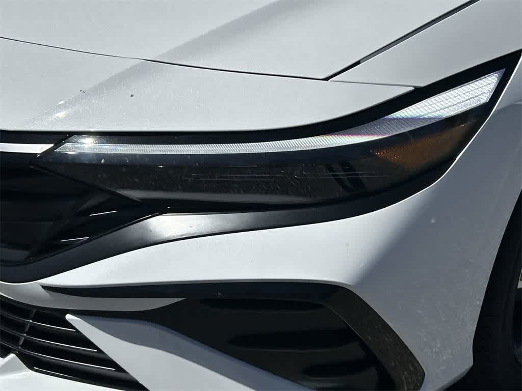 Thumbnail: 2025 Hyundai Elantra - 9