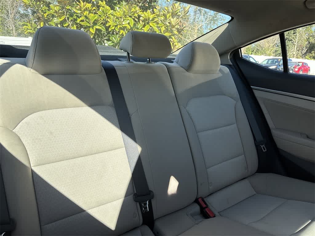 Thumbnail: 2018 Hyundai Elantra - 8