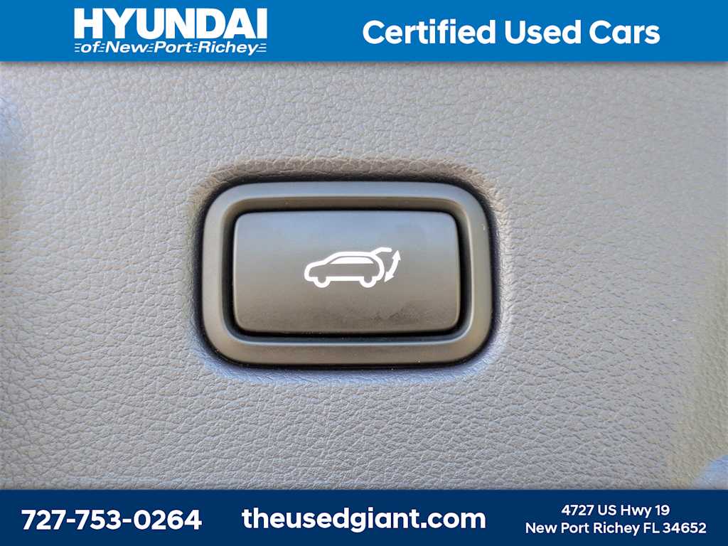 Thumbnail: 2022 Hyundai Palisade - 13