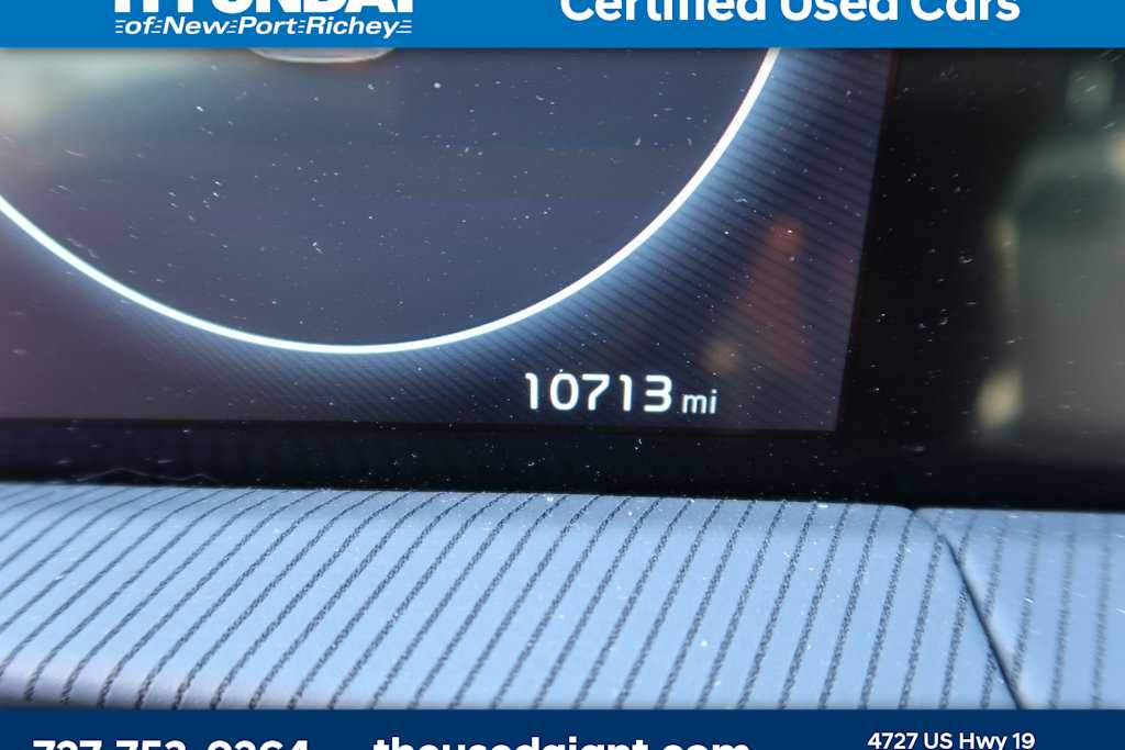 Thumbnail: 2024 Kia EV6 - 14