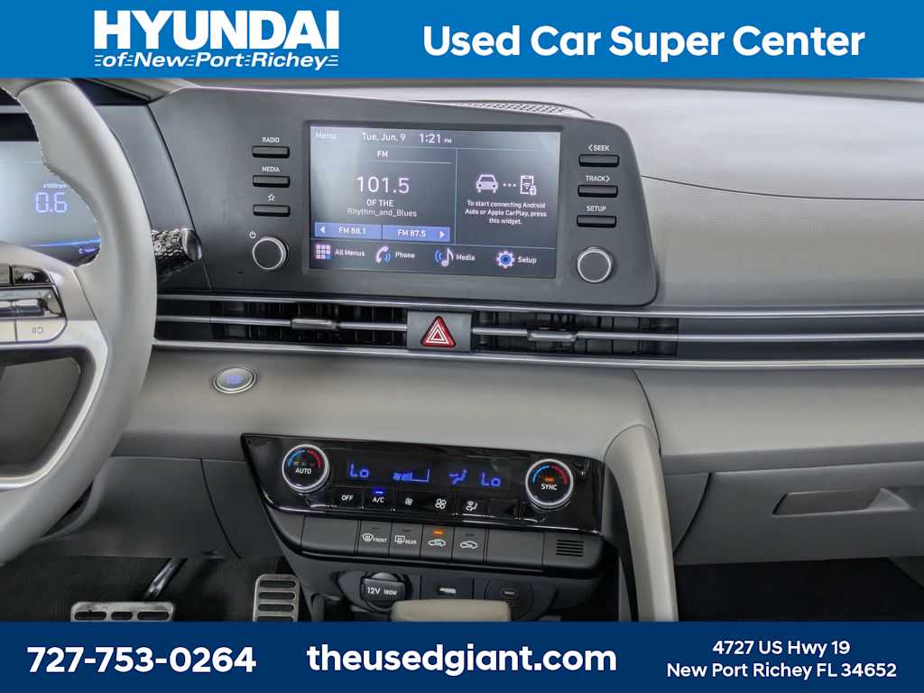 Thumbnail: 2025 Hyundai Elantra - 17