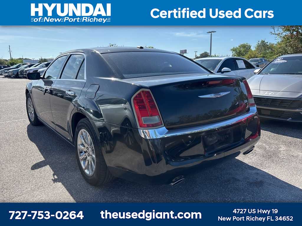Thumbnail: 2011 Chrysler 300 - 2