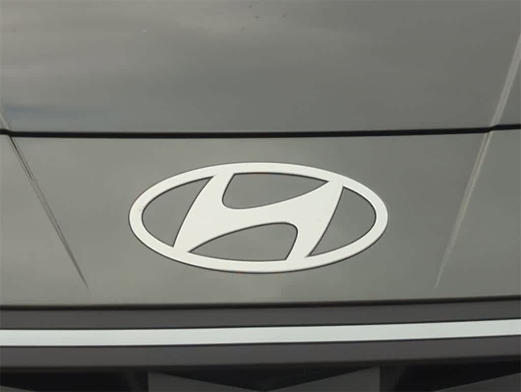 Thumbnail: 2025 Hyundai Elantra - 9