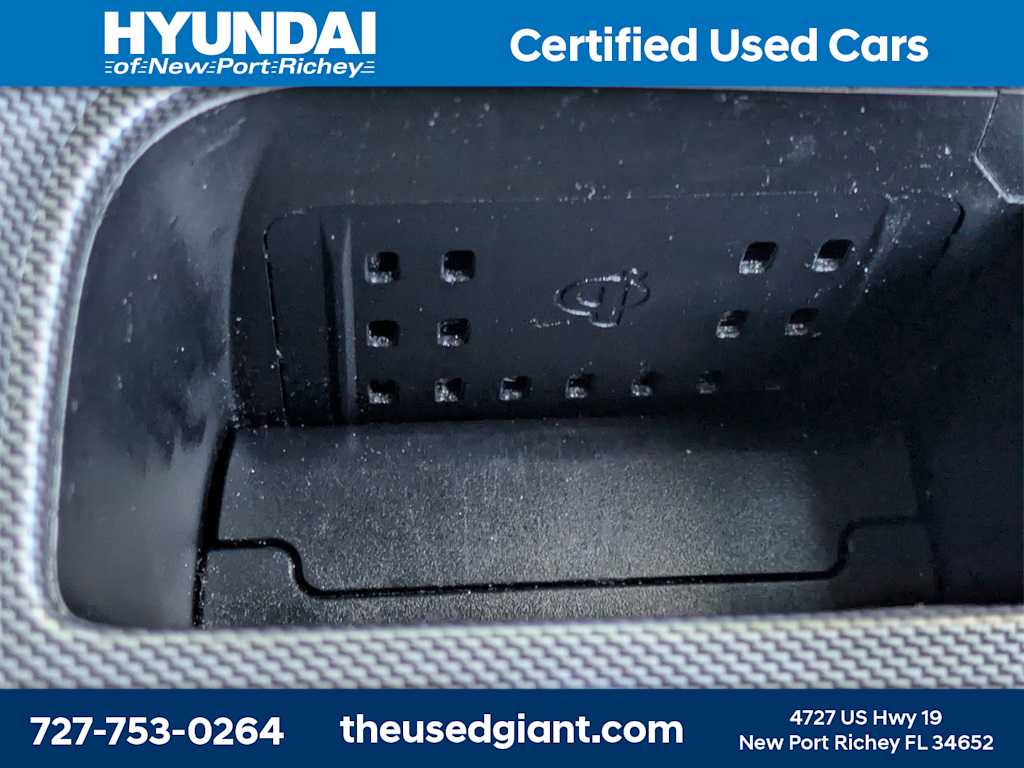 Thumbnail: 2021 Hyundai Santa Fe - 28