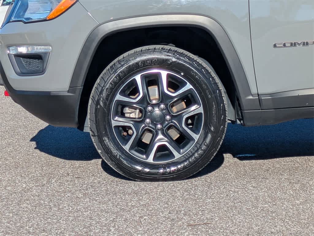 Thumbnail: 2021 Jeep Compass - 10