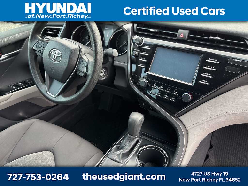 Thumbnail: 2019 Toyota Camry - 7