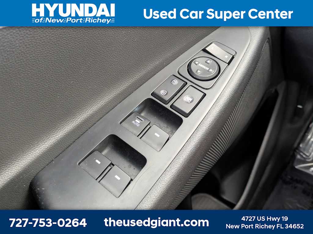 Thumbnail: 2021 Hyundai Tucson - 26
