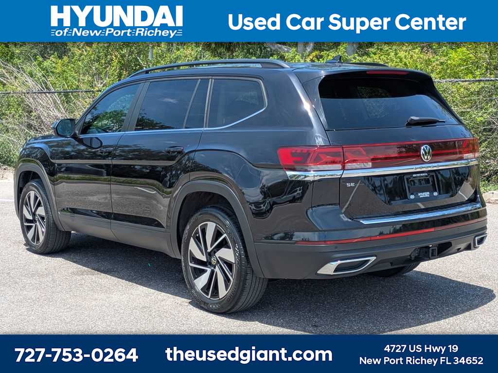 Thumbnail: 2024 Volkswagen Atlas - 3