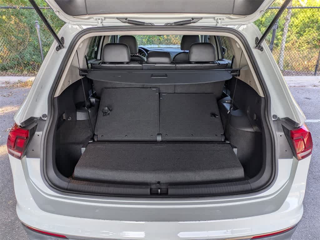 Thumbnail: 2021 Volkswagen Tiguan - 13