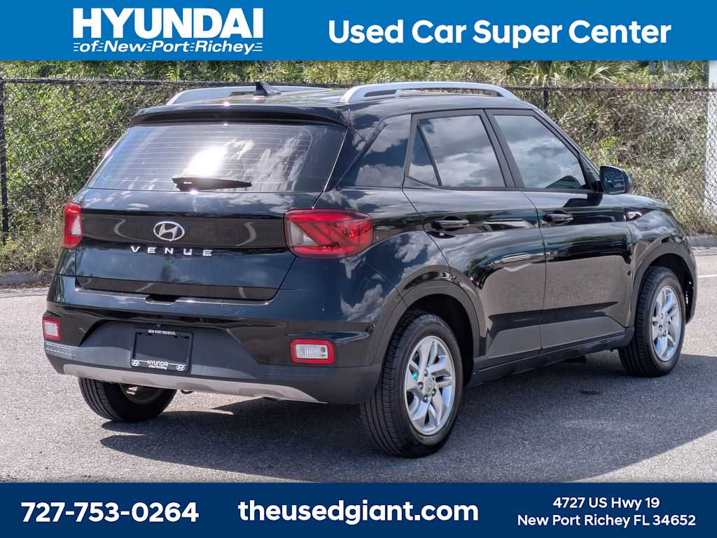 Thumbnail: 2020 Hyundai Venue - 5