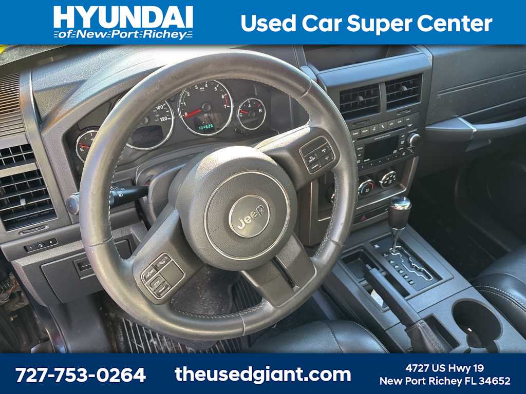 Thumbnail: 2012 Jeep Liberty - 10