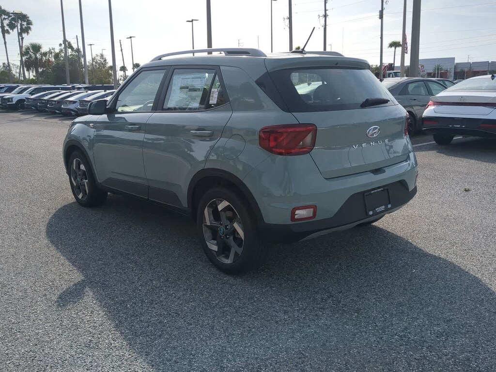 New 2026 Hyundai Venue SEL SUV