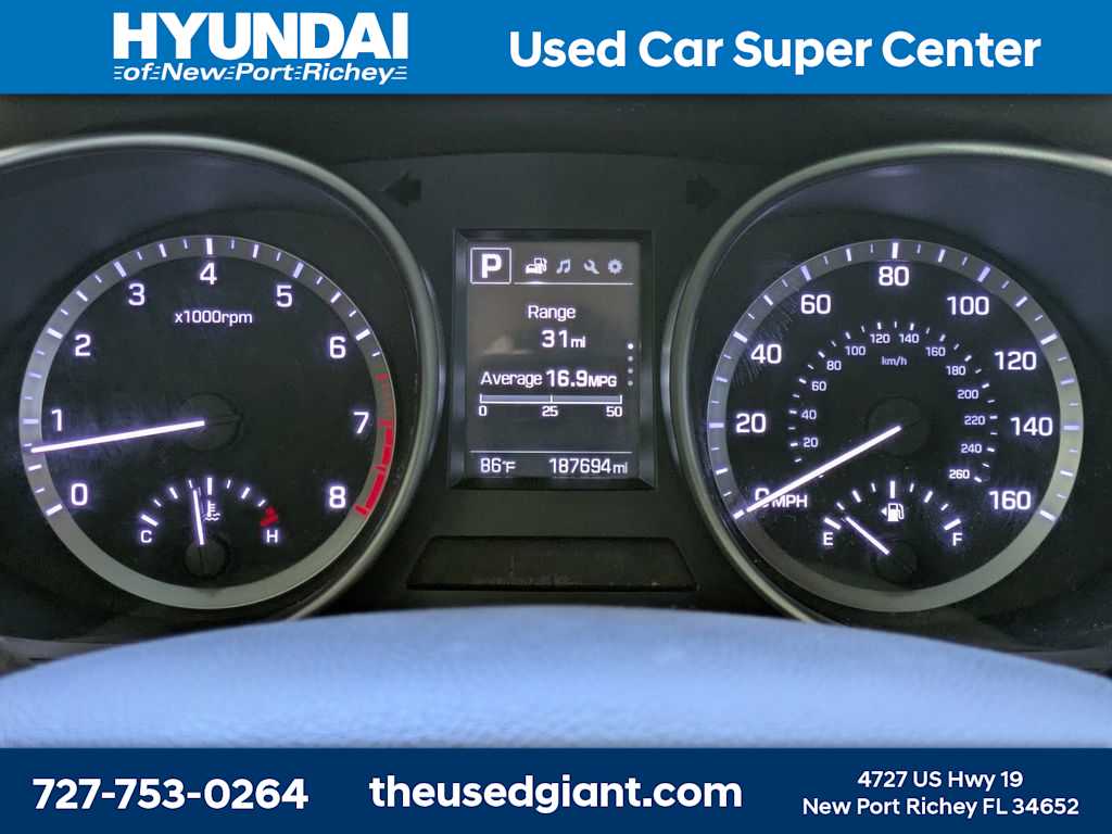Thumbnail: 2017 Hyundai Santa Fe - 31